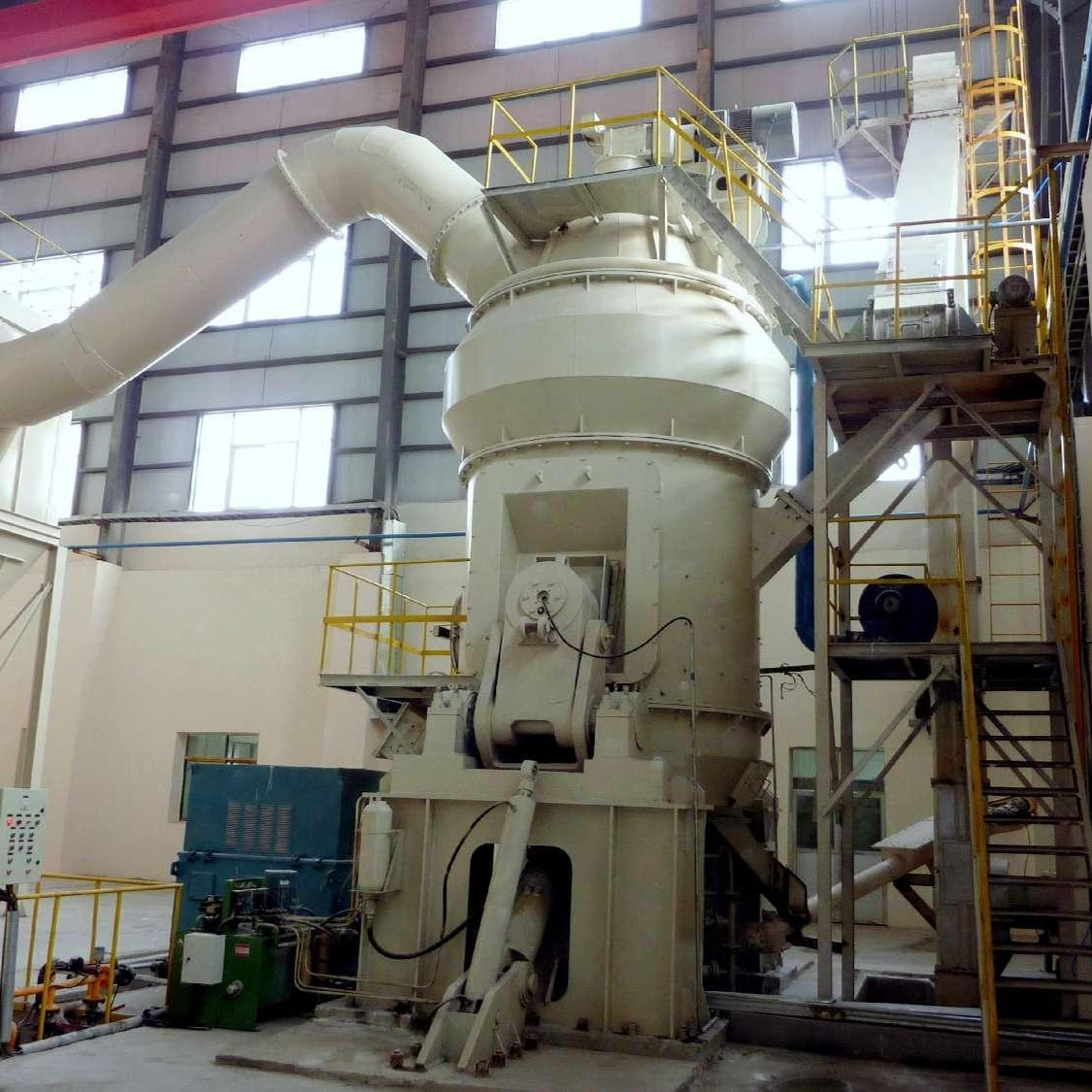 Molino de rodillos vertical: Molino ideal para la molienda de caliza FGD en centrales eléctricas.